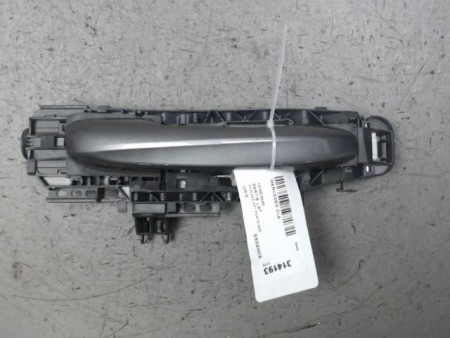 POIGNEE EXTERIEURE PORTE AVANT DROIT MERCEDES CLA