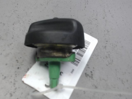 BOUCHON RESERVOIR A CARBURANT B.M.W. SERIE 3