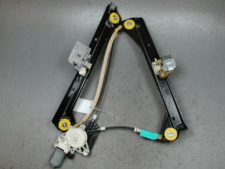 MECANISME+MOTEUR LEVE-GLACE AVANT DROIT MERCEDES CLA