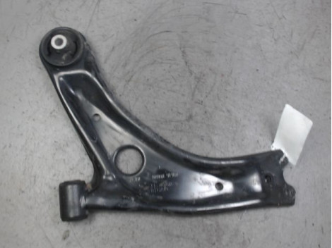 TRIANGLE INFERIEUR AVANT GAUCHE TOYOTA YARIS