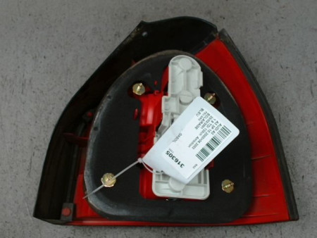 FEU ARRIERE GAUCHE  AUDI A3 2000-2003