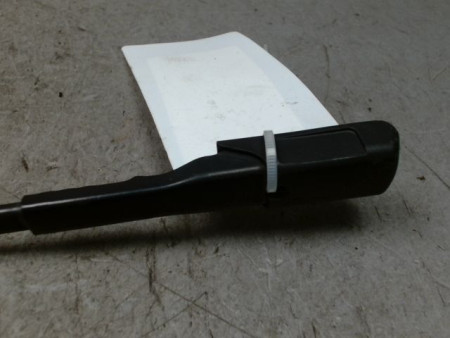 BRAS ESSUIE-GLACE AVANT GAUCHE MERCEDES CLA