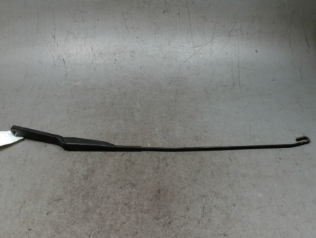 BRAS ESSUIE-GLACE AVANT DROIT RENAULT TRAFIC COMBI L1H1 1000KG 2001-