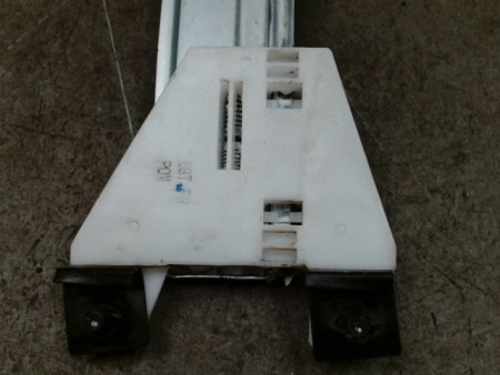 MECANISME+MOTEUR LEVE-GLACE AVANT DROIT DACIA SPRING