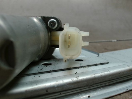 MECANISME+MOTEUR LEVE-GLACE AVANT DROIT DACIA SPRING
