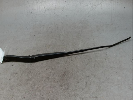 BRAS ESSUIE-GLACE AVANT GAUCHE RENAULT CLIO III ESTATE 2008-