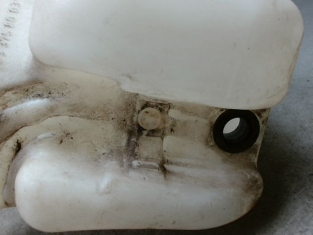 RESERVOIR LAVE-GLACE AVANT PEUGEOT 1007