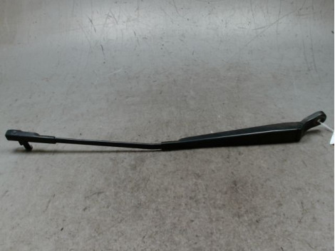 BRAS ESSUIE-GLACE AVANT DROIT RENAULT MODUS 2004-2007