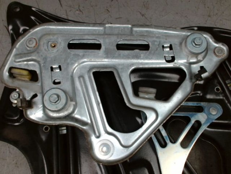 MECANISME+MOTEUR LEVE-GLACE ARRIERE DROIT MERCEDES COUPE CLK 2002 -