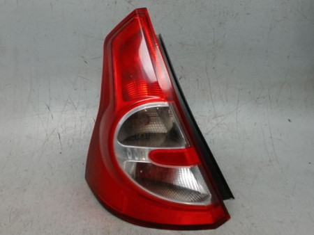 FEU ARRIERE GAUCHE  DACIA SANDERO 2008-