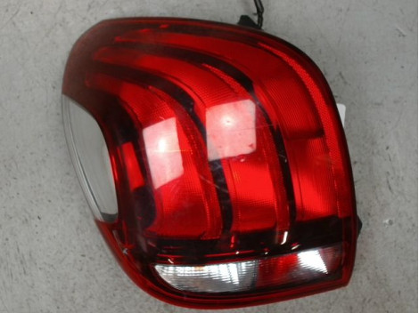 FEU ARRIERE GAUCHE  PEUGEOT 108