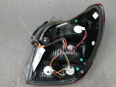 FEU ARRIERE GAUCHE  PEUGEOT 108