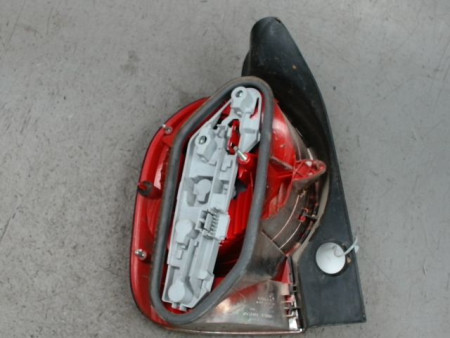 FEU ARRIERE DROIT RENAULT MODUS 2004-2007