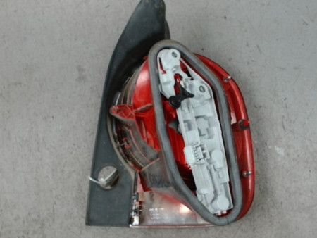 FEU ARRIERE GAUCHE  RENAULT MODUS 2004-2007