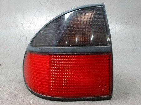 FEU ARRIERE GAUCHE  RENAULT LAGUNA -98