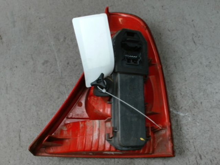 FEU ARRIERE GAUCHE  RENAULT CLIO II CAMPUS 06-