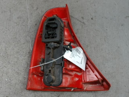 FEU ARRIERE DROIT RENAULT CLIO II PH.1 98-2001