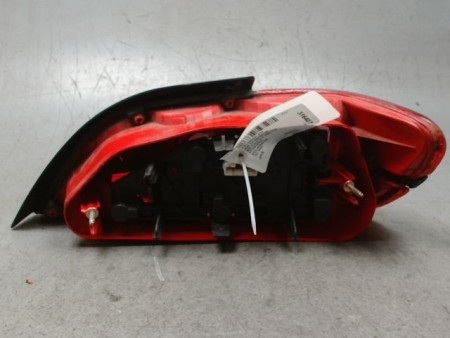 FEU ARRIERE GAUCHE  PEUGEOT 406 99-04