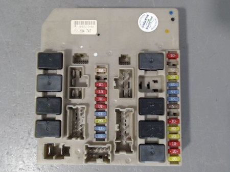 BOITE A FUSIBLES RENAULT CLIO III 2005-