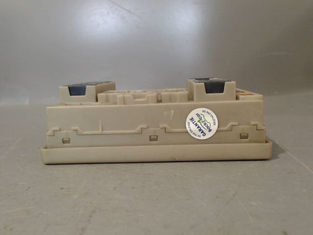 BOITE A FUSIBLES RENAULT CLIO III 2005-