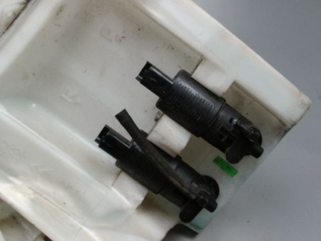 RESERVOIR LAVE-GLACE AVANT PEUGEOT 107 3P