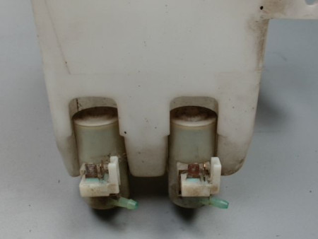 RESERVOIR LAVE-GLACE AVANT SUZUKI SWIFT 3P