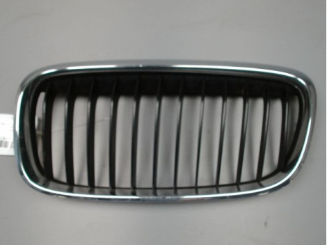 GRILLE CALANDRE GAUCHE B.M.W. SERIE 2