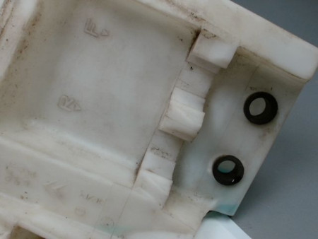 RESERVOIR LAVE-GLACE AVANT CITROEN C1 3P