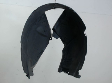 PARE-BOUE AVANT DROIT DACIA SANDERO 2008-