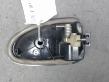 POIGNEE INTERIEURE PORTE AVANT GAUCHE RENAULT CLIO II PH.2 01-06