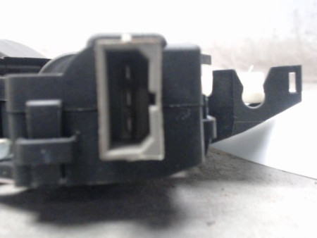 SERRURE COFFRE ARRIERE VOLKSWAGEN PASSAT 2005-