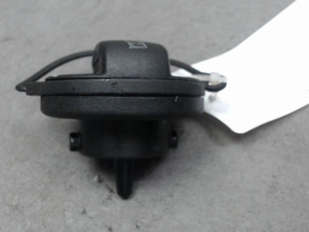 BOUCHON RESERVOIR A CARBURANT VOLKSWAGEN PASSAT 2005-