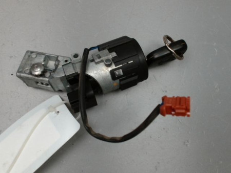 ANTIVOL DE DIRECTION PEUGEOT PARTNER TEPEE 2008-
