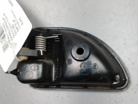 POIGNEE INTERIEURE PORTE AVANT DROIT RENAULT KANGOO EXPRESS 97-2003