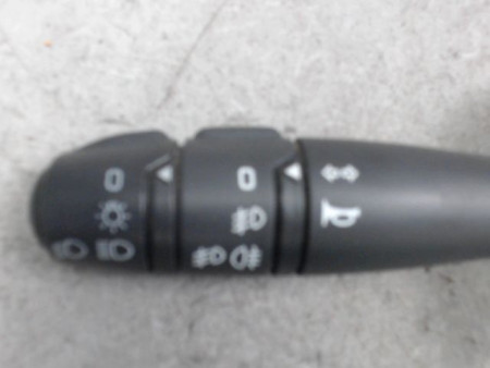 COMMANDE CLIGNOTANT DACIA DUSTER 2010-