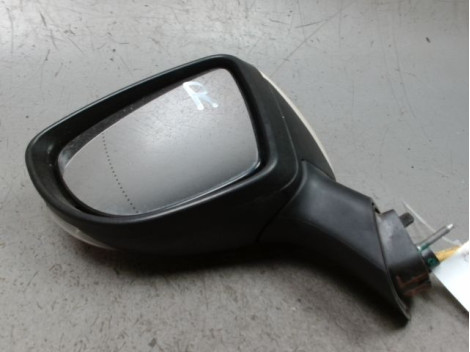 RETROVISEUR EXTERIEUR ELECTRIQUE GAUCHE RENAULT CAPTUR