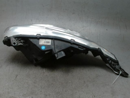 PHARE DROIT PEUGEOT 208