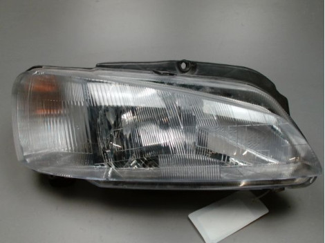 PHARE DROIT PEUGEOT 106 96-2003