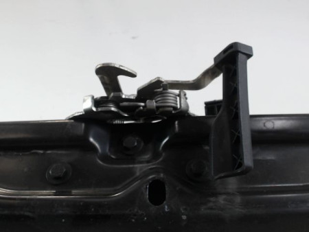 TRAVERSE SUPERIEURE ARMATURE AVANT PEUGEOT 206+ 2009-