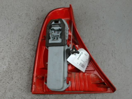 FEU ARRIERE DROIT RENAULT CLIO II PH.2 01-06