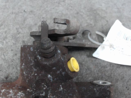 ETRIER DE FREIN ARRIERE DROIT RENAULT SCENIC II PH2 2006-