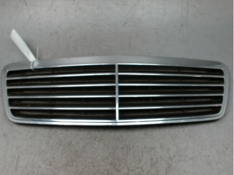 CALANDRE MERCEDES CABRIOLET CLK -99