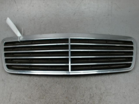 CALANDRE MERCEDES CABRIOLET CLK -99