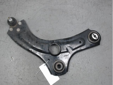 TRIANGLE INFERIEUR AVANT DROIT RENAULT CLIO