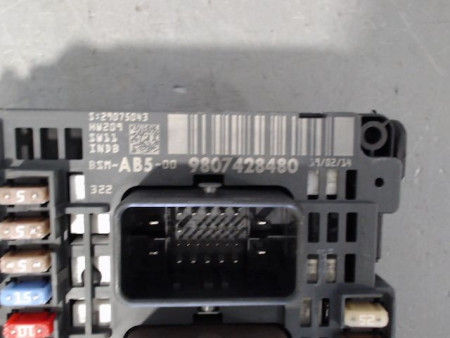 BOITE A FUSIBLES PEUGEOT 508