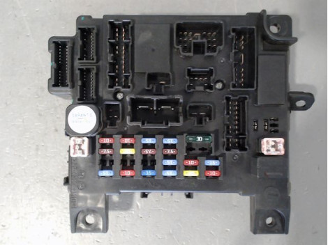 BOITE A FUSIBLES CITROEN C4 AIRCR.