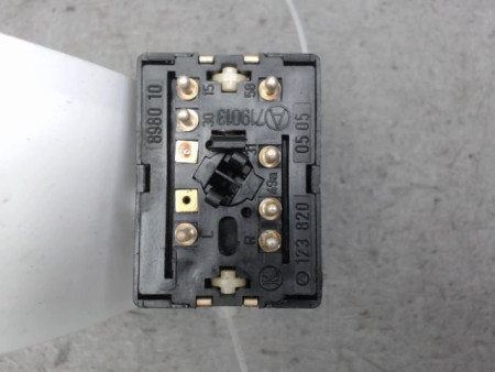 BOUTON DE WARNING MERCEDES 200