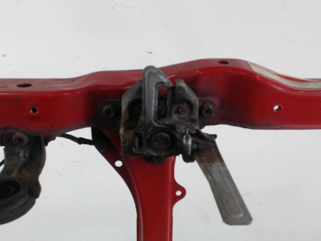 TRAVERSE SUPERIEURE ARMATURE AVANT SUZUKI SWIFT 3P