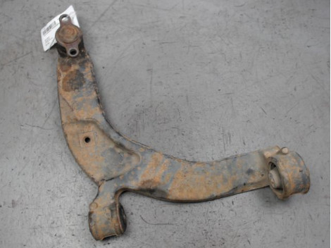 TRIANGLE INFERIEUR AVANT DROIT VOLKSWAGEN TRANSPORTER