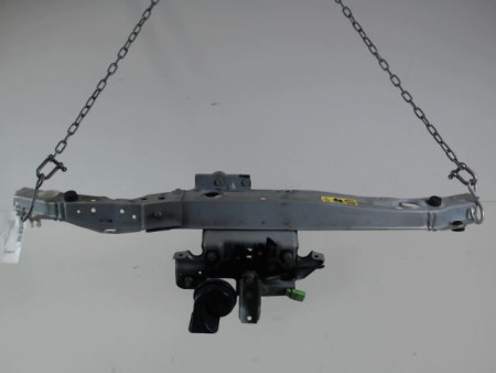 TRAVERSE SUPERIEURE ARMATURE AVANT NISSAN MICRA